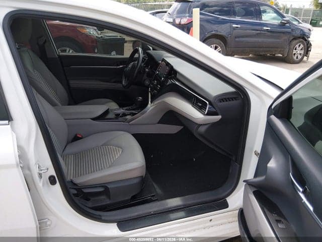 2022 TOYOTA CAMRY SE 5