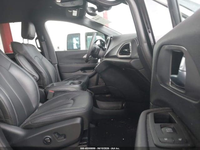 2025 CHRYSLER PACIFICA HYBRID SELECT 5