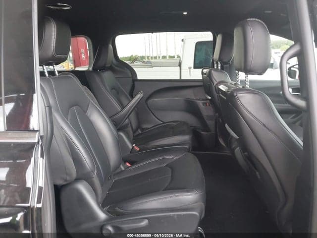 2025 CHRYSLER PACIFICA HYBRID SELECT 8
