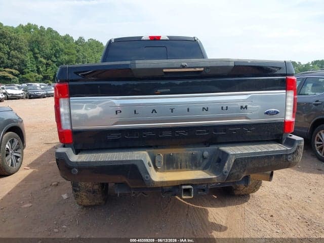 2017 FORD F-250 PLATINUM 16