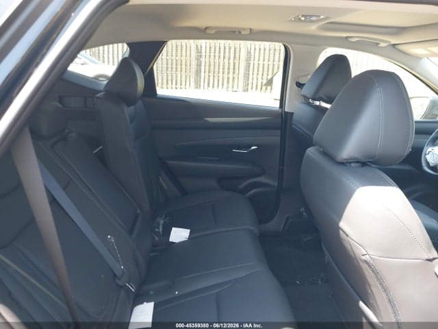 2026 HYUNDAI TUCSON SEL PREMIUM 8