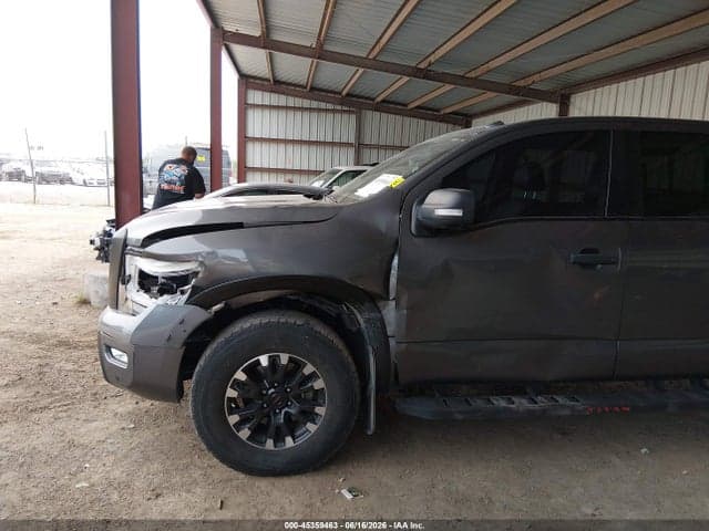 2021 NISSAN TITAN PRO-4X 4X4 6