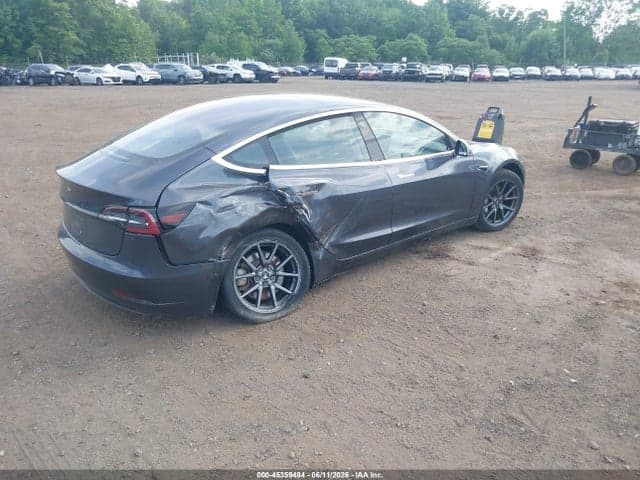 2018 TESLA MODEL 3 LONG RANGE/MID RANGE 4