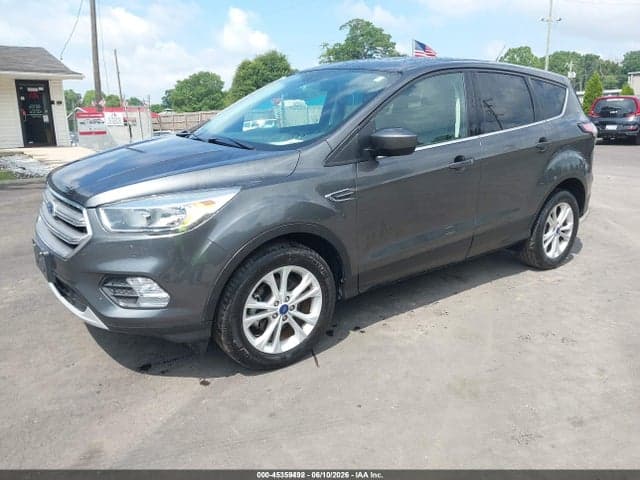 2017 FORD ESCAPE SE 2