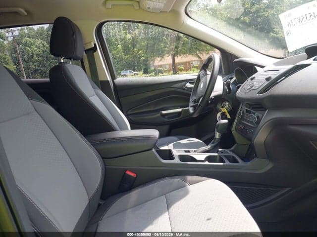 2017 FORD ESCAPE SE 5