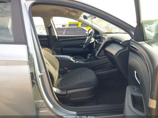 2024 HYUNDAI TUCSON SE 5
