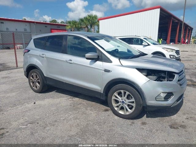 2017 FORD ESCAPE SE - 1