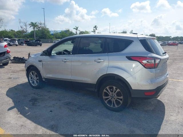 2017 FORD ESCAPE SE 3