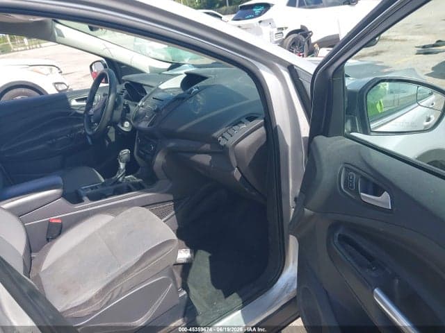 2017 FORD ESCAPE SE 5