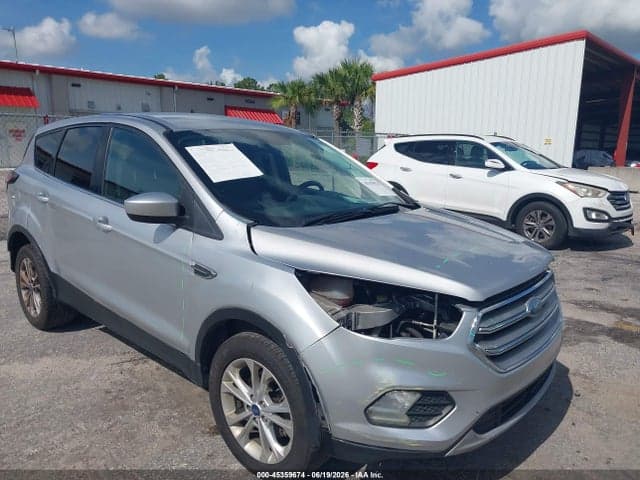 2017 FORD ESCAPE SE 6