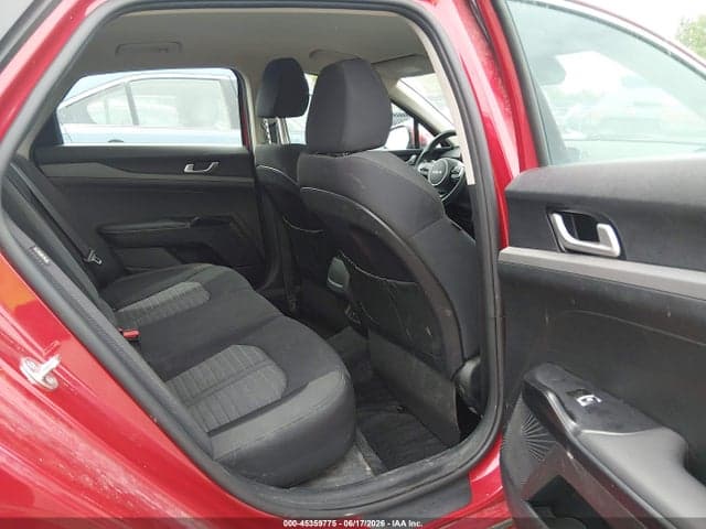 2025 KIA K5 LXS 8