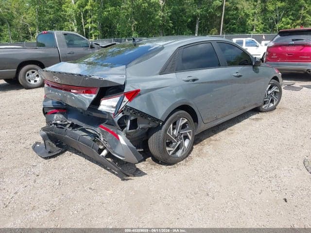 2025 HYUNDAI ELANTRA SEL SPORT 4