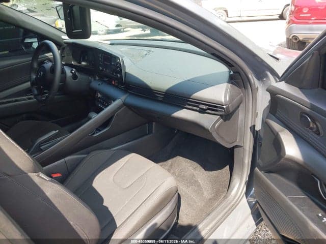 2025 HYUNDAI ELANTRA SEL SPORT 5