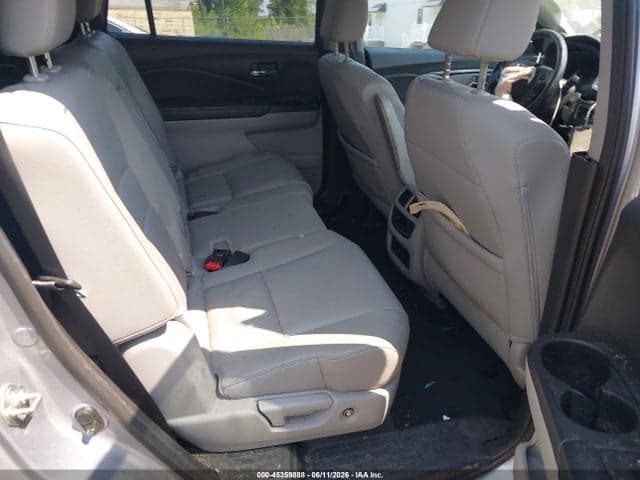 2017 HONDA PILOT EX-L 8