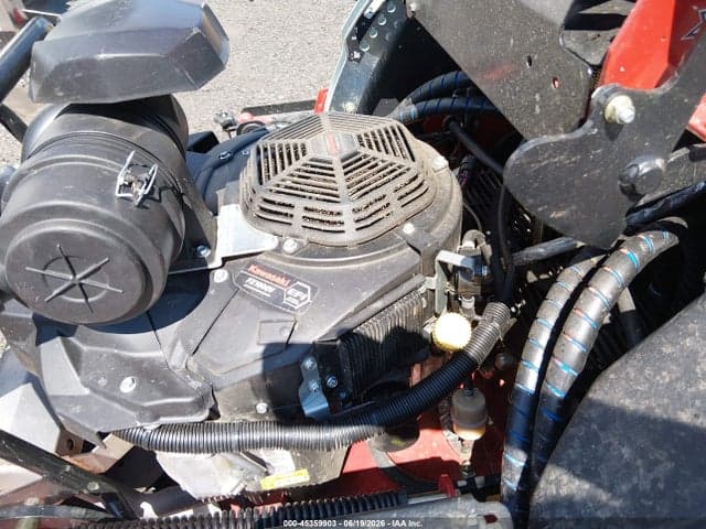 2025 EXMARK VERTEX RIDING MOWER 10
