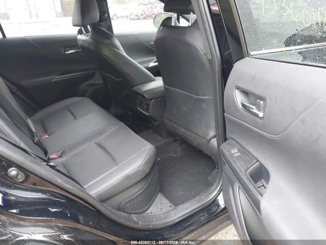 2021 TOYOTA VENZA XLE 8