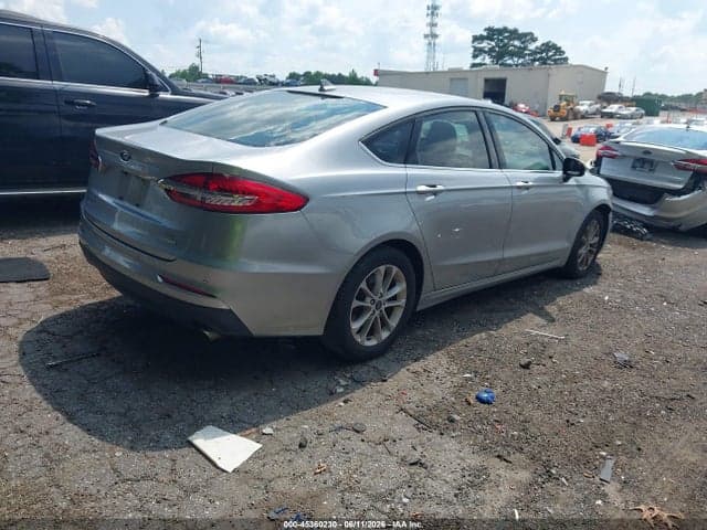 2020 FORD FUSION SE 4