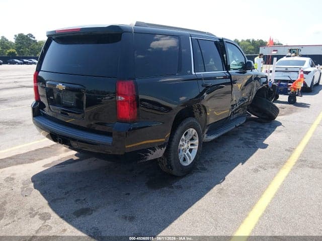 2019 CHEVROLET TAHOE LT 4
