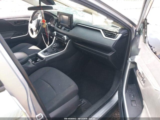 2021 TOYOTA RAV4 LE 5