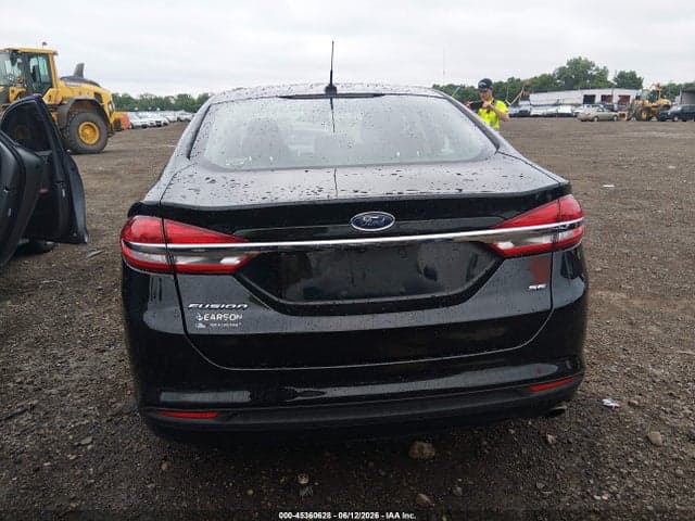 2017 FORD FUSION SE 16