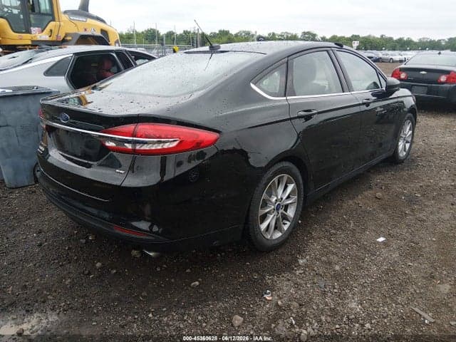 2017 FORD FUSION SE 4