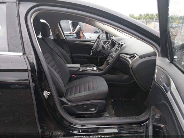 2017 FORD FUSION SE 5