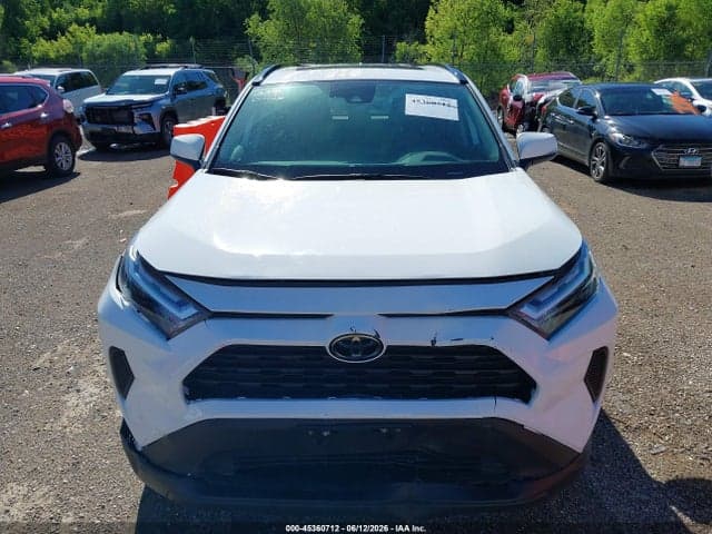 2024 TOYOTA RAV4 XLE 12