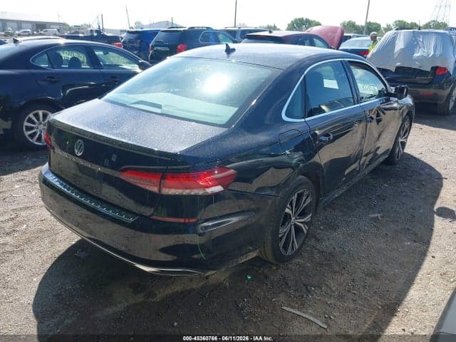 2021 VOLKSWAGEN PASSAT 2.0T SE 4