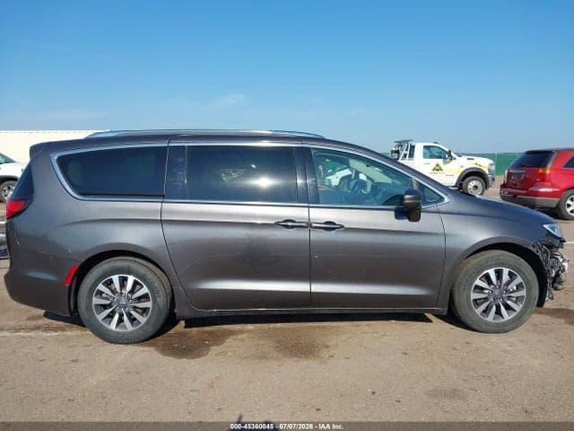 2021 CHRYSLER PACIFICA TOURING L 14
