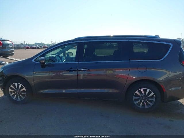 2021 CHRYSLER PACIFICA TOURING L 15