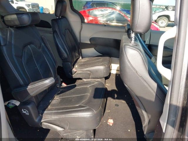 2021 CHRYSLER PACIFICA TOURING L 8