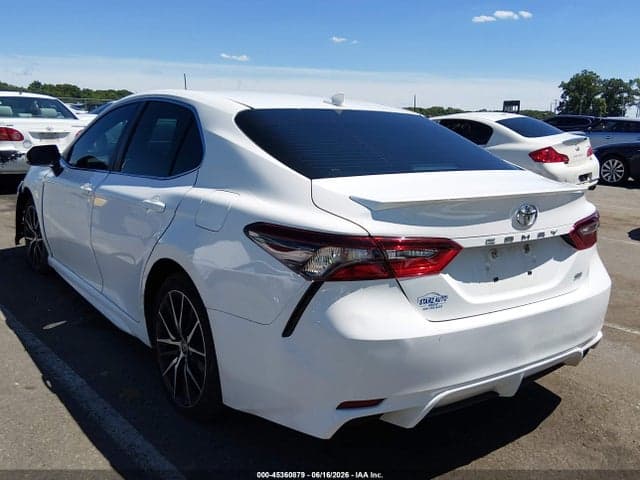 2021 TOYOTA CAMRY SE 3