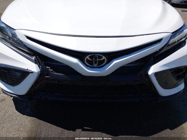 2021 TOYOTA CAMRY SE 6