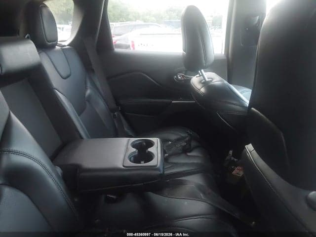 2019 JEEP CHEROKEE LIMITED 4X4 8