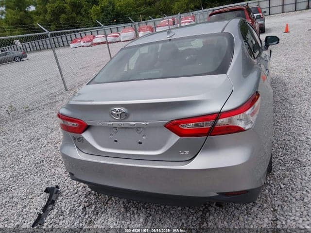 2019 TOYOTA CAMRY LE 16