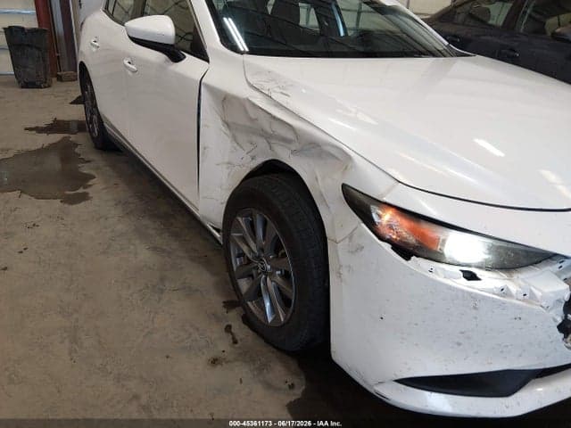 2021 MAZDA MAZDA3 2.5 S 18