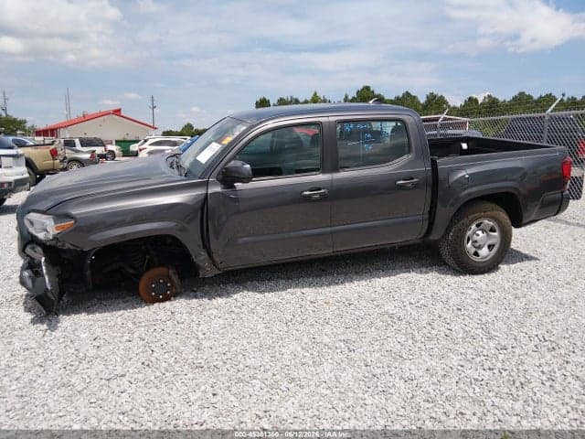 2018 TOYOTA TACOMA SR V6 13