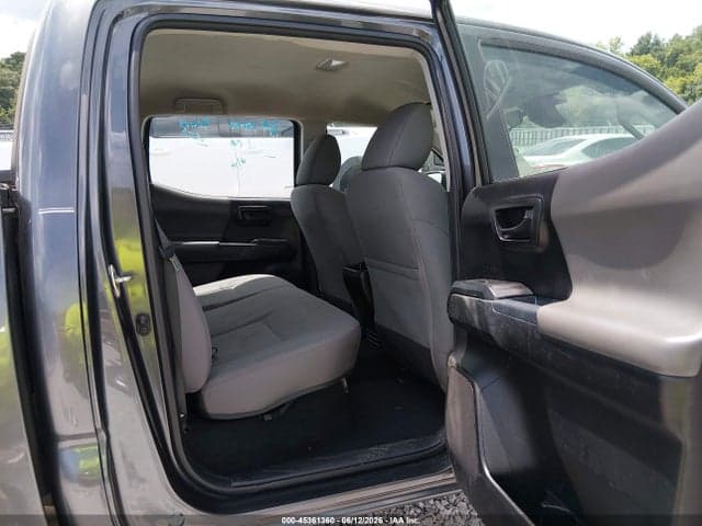2018 TOYOTA TACOMA SR V6 8