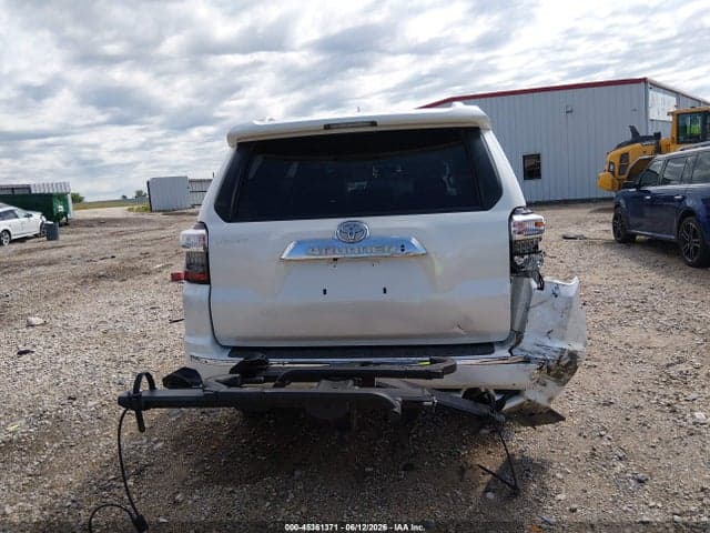 2018 TOYOTA 4RUNNER LIMITED 16