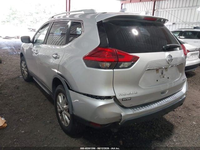 2017 NISSAN ROGUE SV 3