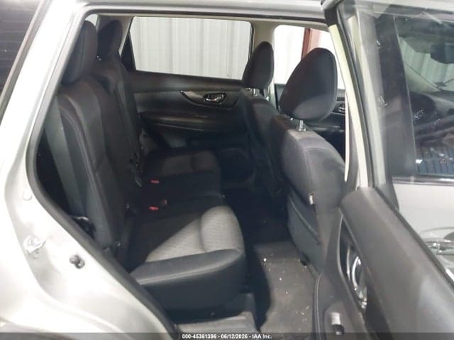 2017 NISSAN ROGUE SV 8