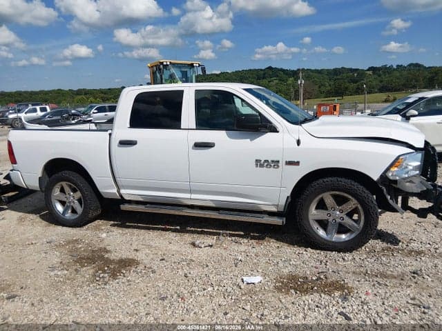 2017 RAM 1500 EXPRESS 4X4 5'7 BOX 14