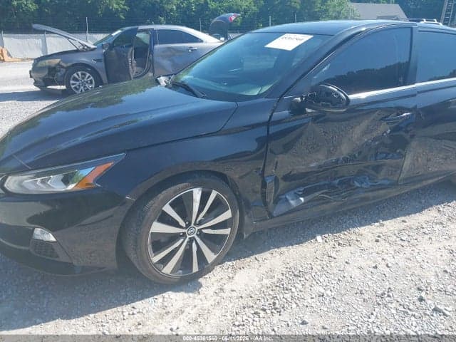 2021 NISSAN ALTIMA SR FWD 6