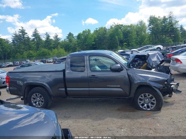 2017 TOYOTA TACOMA SR5 V6 14