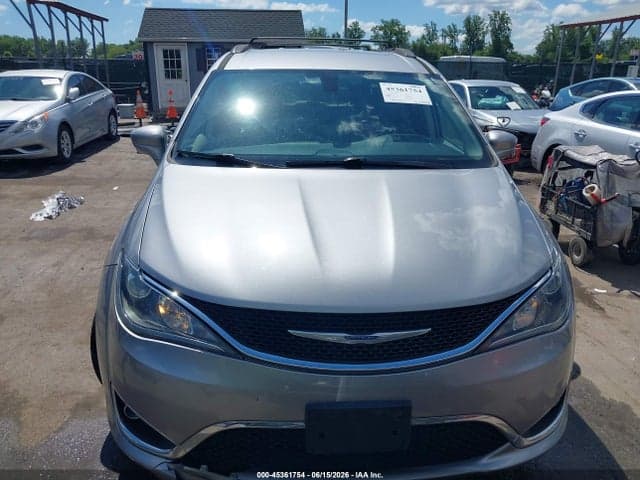 2017 CHRYSLER PACIFICA TOURING-L 12