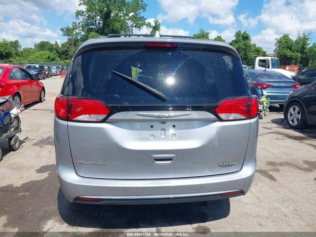 2017 CHRYSLER PACIFICA TOURING-L 16