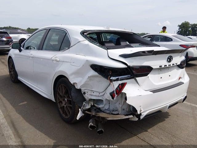 2021 TOYOTA CAMRY SE 3