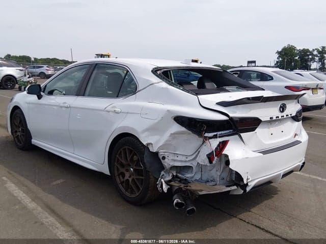 2021 TOYOTA CAMRY SE 6