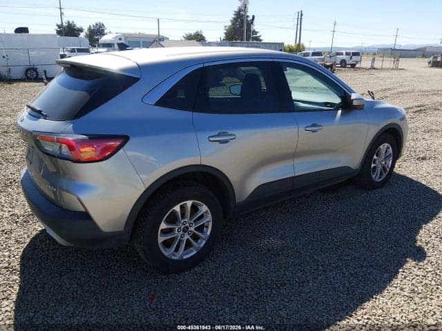2021 FORD ESCAPE SE 4