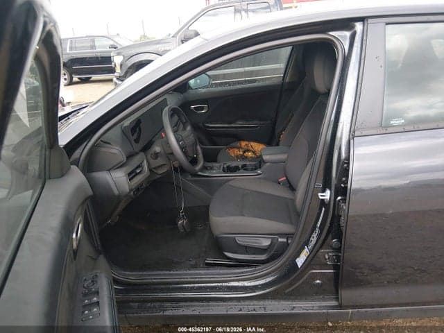 2026 KIA K4 LXS 12